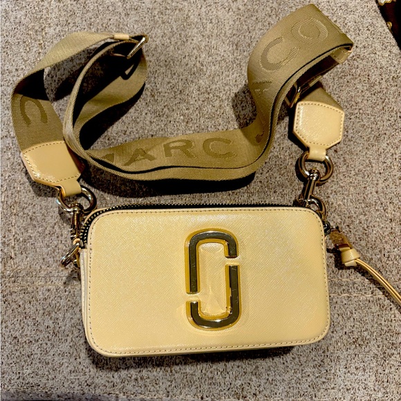 Like new worn a few times retails for 325 plus tax - Picture 2 of 11